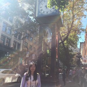 Meet your Posher, Julia